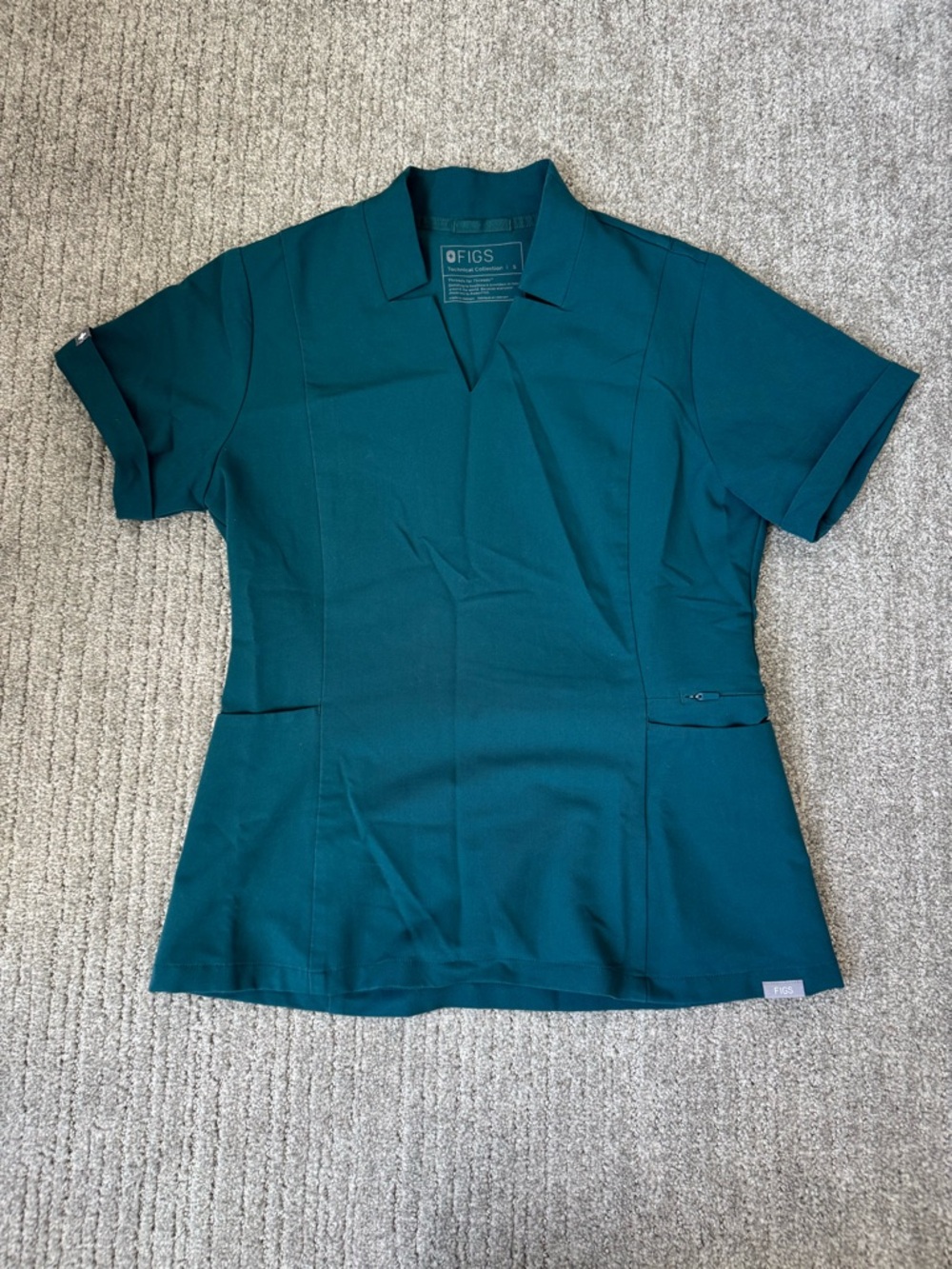 Figs Caribbean blue scrub set. Slim top, high waisted Zamora joggers - Picture 2 of 3